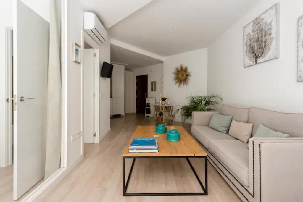 Nuevo Lujo Playa Malagueta-centro * Málaga